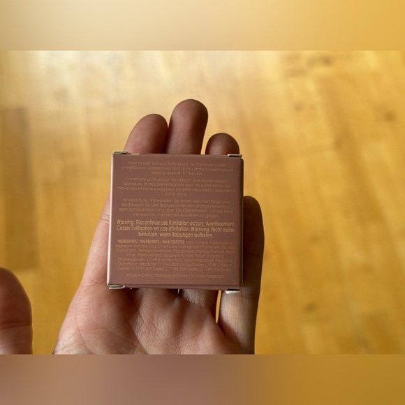 CIATÉ LONDON | Brazilian Glow Bronzing Powder in Aruba Island - Picture 9 of 11